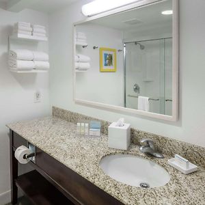Queen Suite